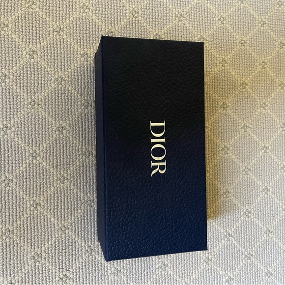 Dior Gift Box - Authentic - Picture 5 of 5